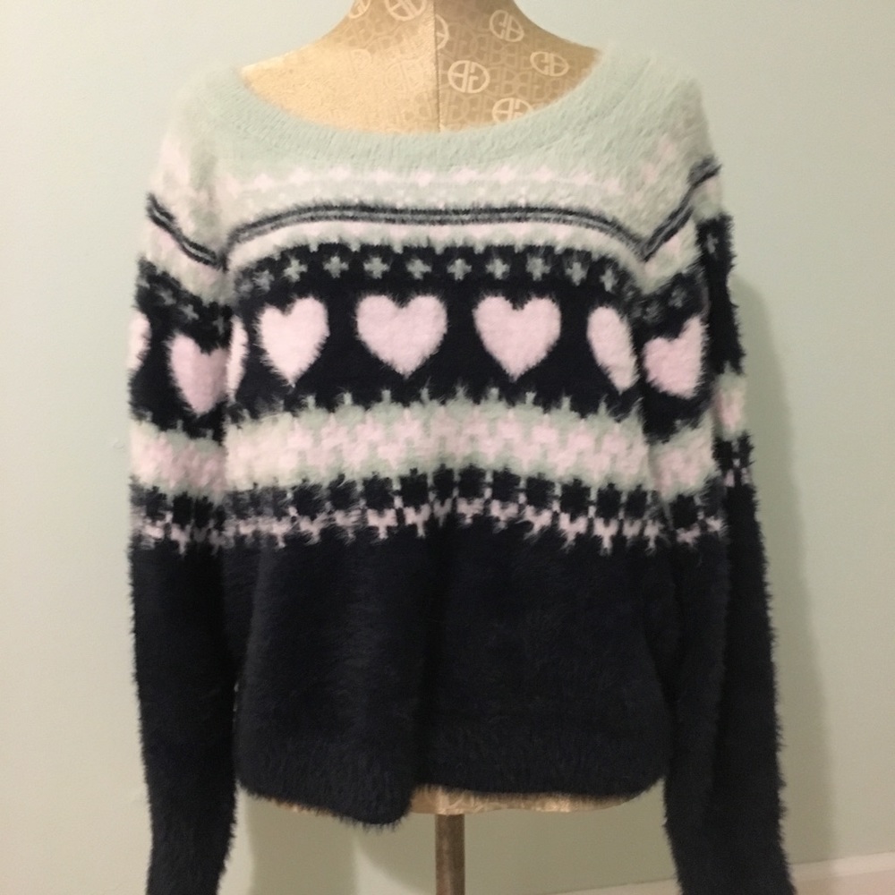NWT VICTORIA SECRET SOFT PLUSH SWEATER Size LG - Picture 7 of 7